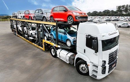 Caminhões têm restrição de tráfego em rodovias federais a partir de hoje por conta do feriado