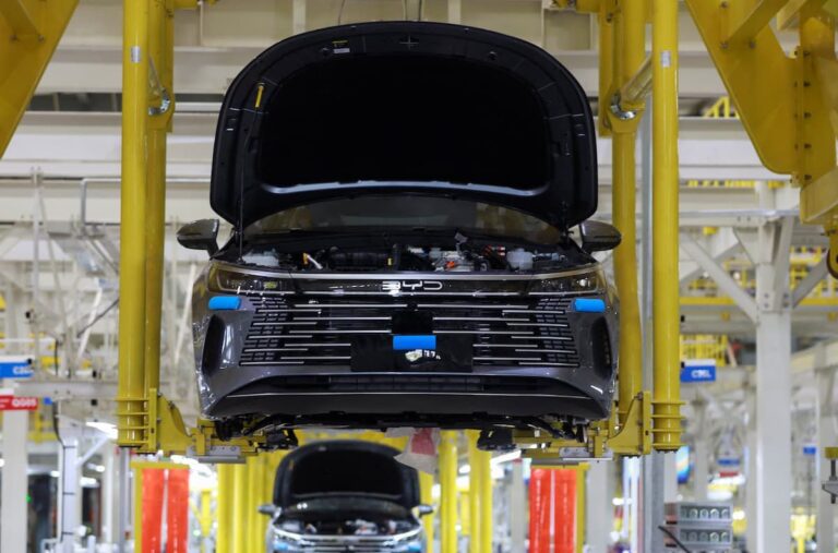 Produção da indústria brasileira fica estagnada em novembro e frustra expectativa