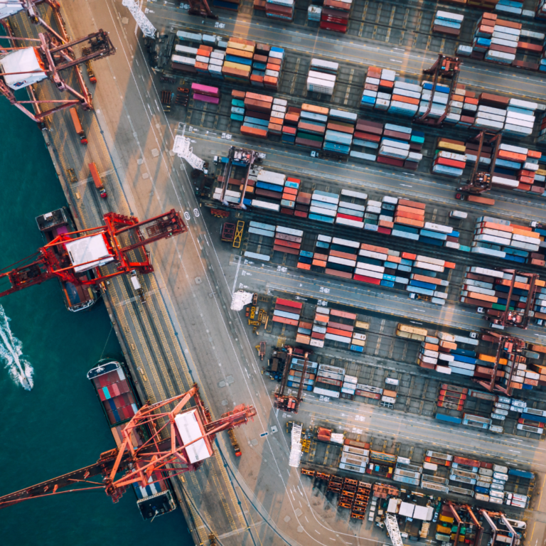 Balança comercial de abril tem superávit de US$ 8,225 bilhões