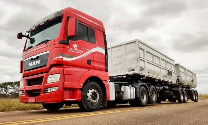 CONTRAN volta a permitir uso de cavalos mecânicos 6×2 em bitrens