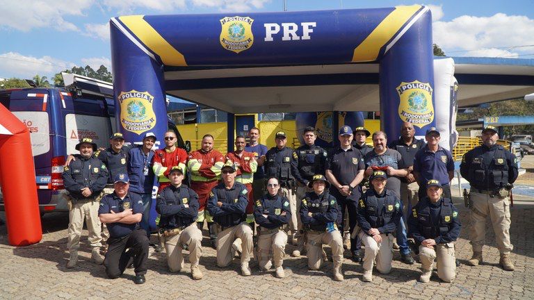 Comando Saúde do Motorista Caminhoneiro e ações educativas fazem parte das comemorações do aniversário da PRF em todo o estado de São Paulo