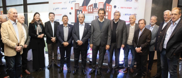 Fernando Haddad participa do primeiro encontro com candidatos ao governo do estado de São Paulo