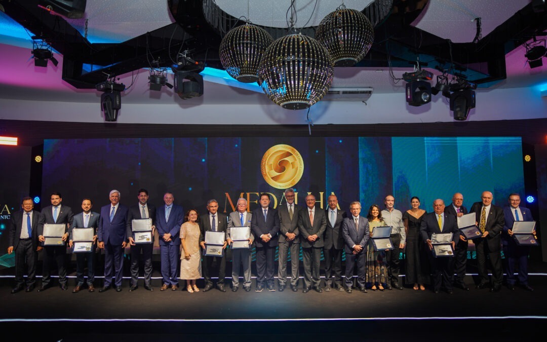 NTC&Logística celebra 63 anos e homenageia personalidades com a 38ª Medalha de Mérito do Transporte, em Brasília