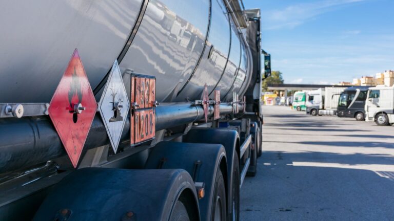 Novo Regulamento do Transporte Rodoviário de Produtos Perigosos entrou em vigor