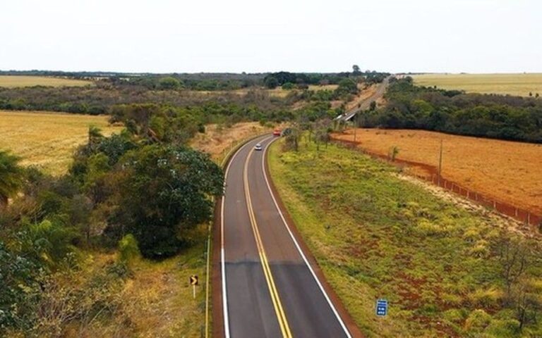 Reflexo da agropecuária, transporte rodoviário responde por 25% da receita de serviços no Centro-Oeste