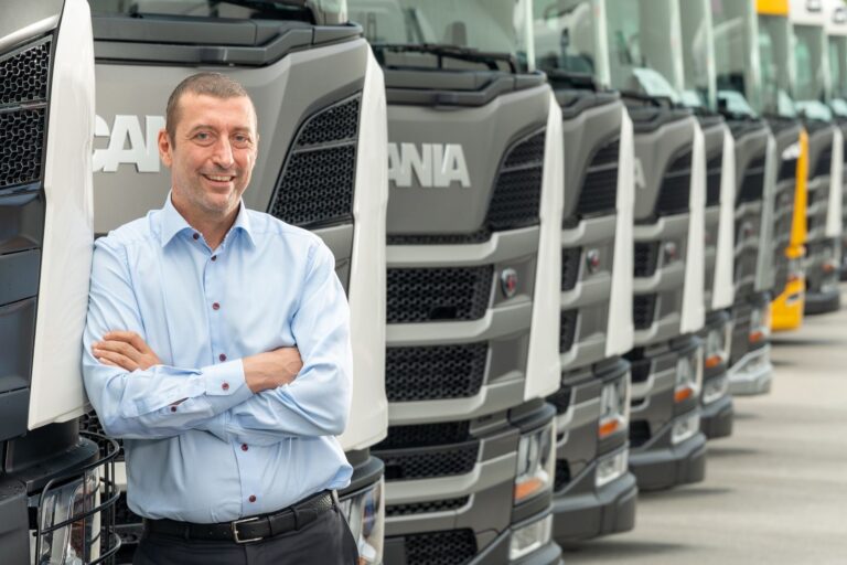 Scania lança gama Plus de caminhões e novos serviços para aquecer o mercado brasileiro