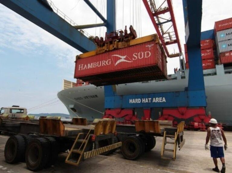 Porto de Santos tem a maior movimentação entre os portos públicos do País, diz Antaq