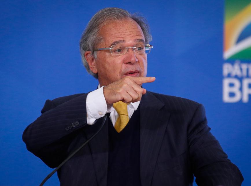 Guedes fala em alta de 5% do PIB e projeta superavit primário em 2024