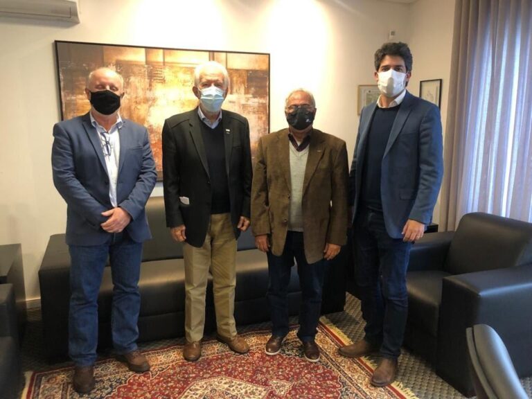 FETRANSPAR oferece infraestrutura para imunizar trabalhadores do transporte de cargas