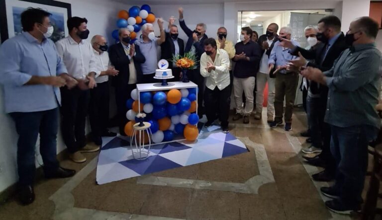 Presidente Francisco Pelucio participa da comemoração dos 88 anos do SINDICARGA