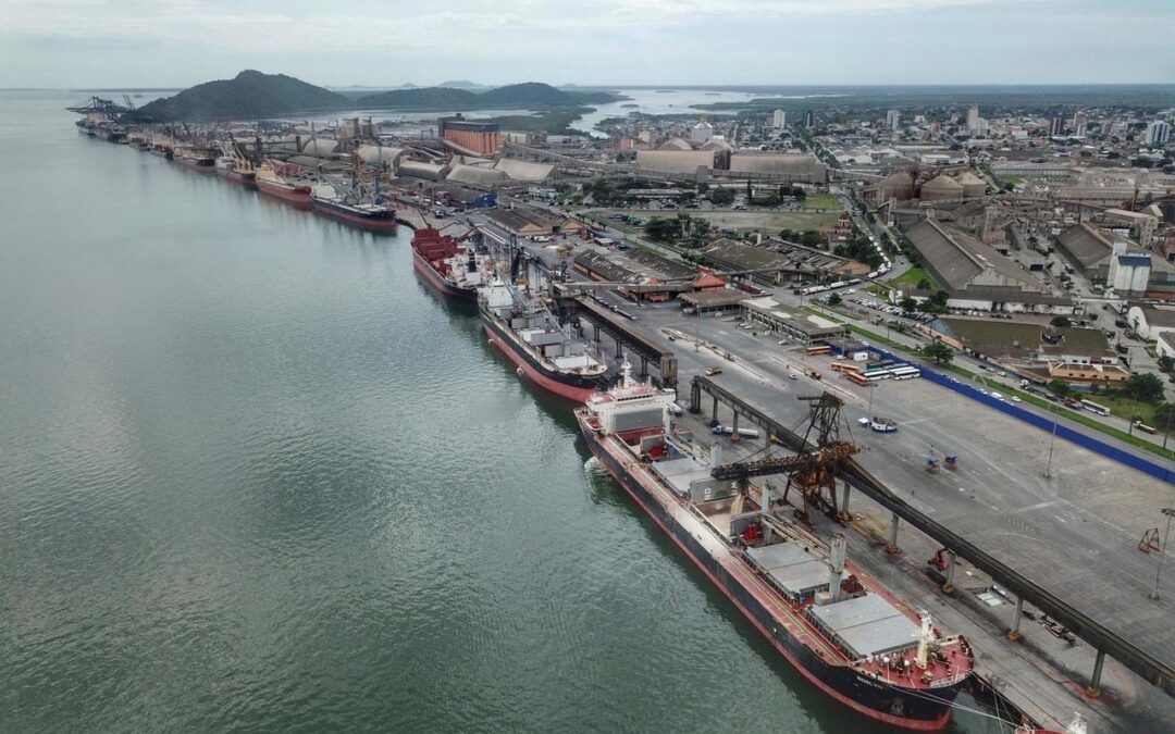 Superávit da balança sobe 64,4% e chega a US$ 34,28 bilhões no ano