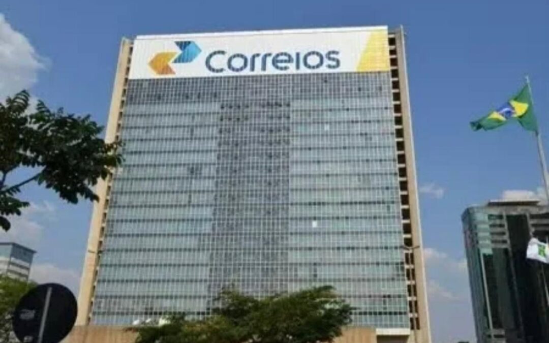 Governo decide vender 100% do capital dos Correios, diz secretário