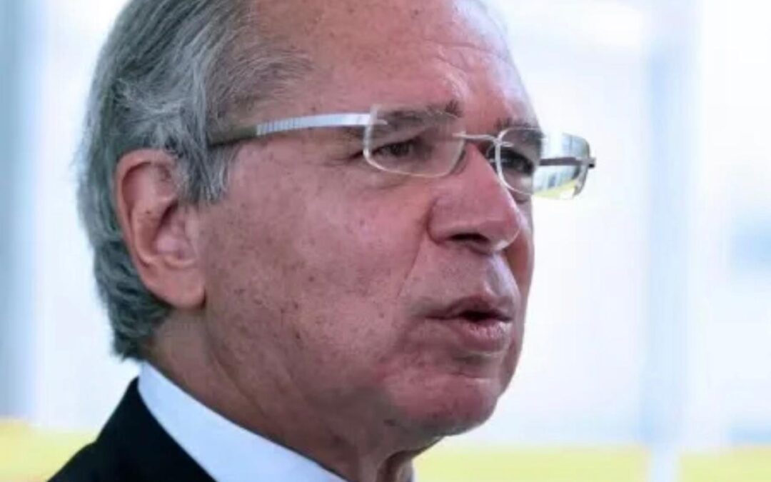 Guedes diz que errou e não quer taxar empresas, e sim ‘proprietários ricos’