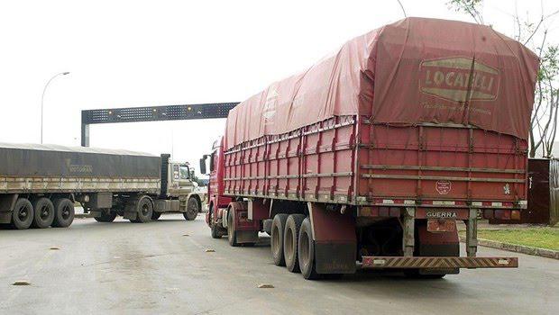 Indústria de pneus cobra fim de medida que zerou imposto de importação