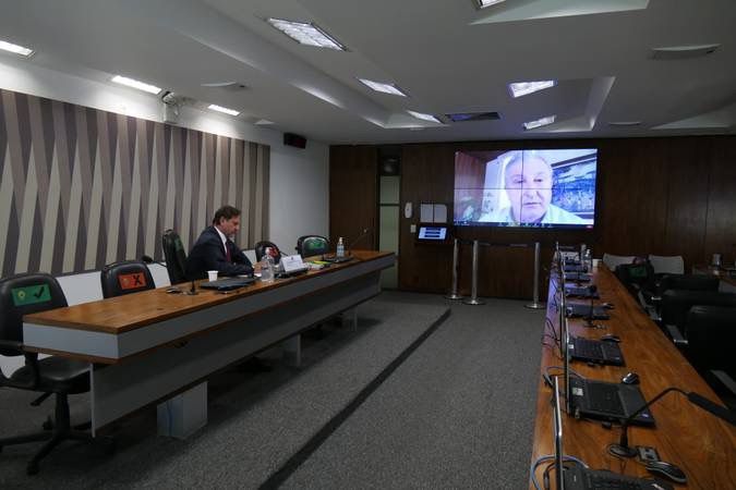 CRA debate impacto do custo do transporte no preço dos alimentos