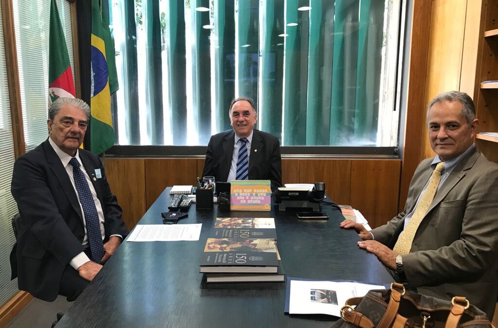 Presidente Francisco Pelucio é recebido em audiência pelo Deputado Paulo Caleffi