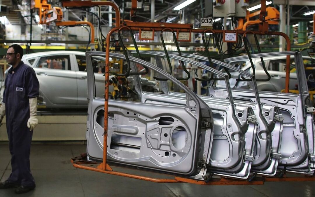 Produção de veículos cresce 0,3% em agosto