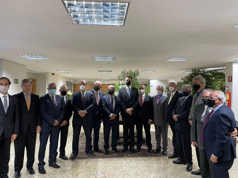 Presidente Francisco Pelucio participa de encontro com o presidente do senado federal Rodrigo Pacheco
