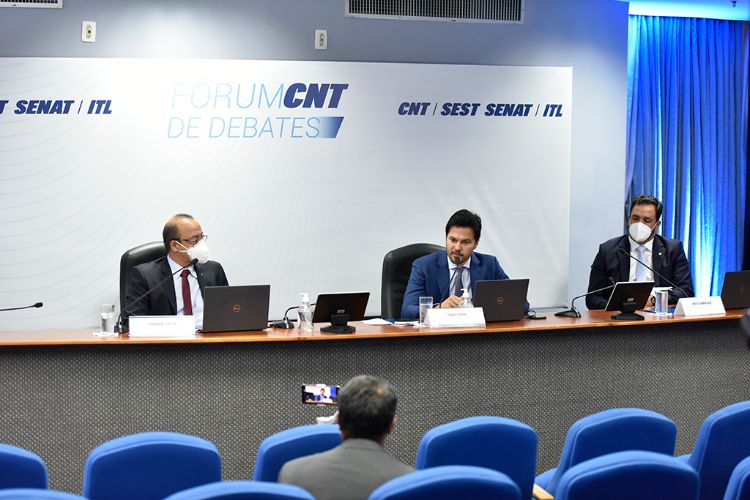 A desestatização dos Correios foi tema do 4º Fórum CNT de Debates