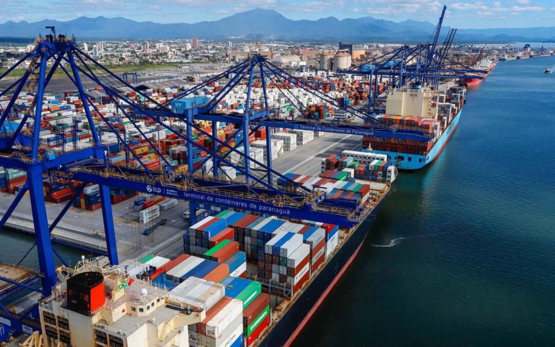 Até setembro, portos paranaenses movimentaram 44,4 milhões de toneladas de cargas