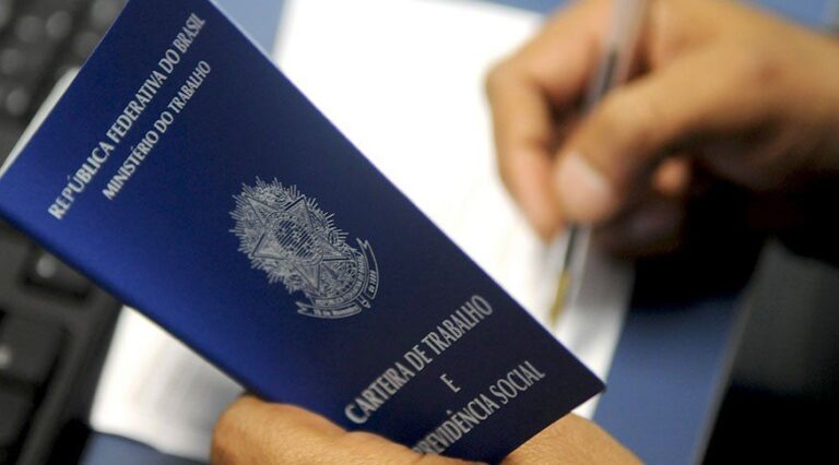 Cenário otimista impulsiona criação de vagas de fim de ano e melhora expectativa do mercado de trabalho para 2022