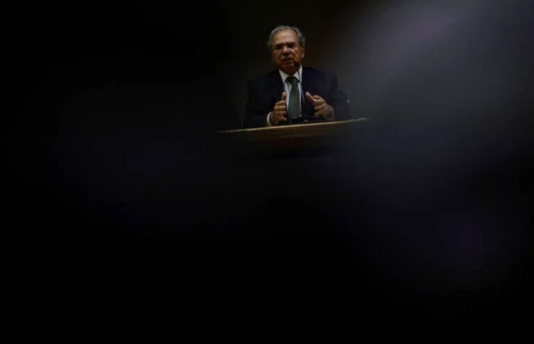 Governo atua para barrar projeto de desoneração da folha de 17 setores