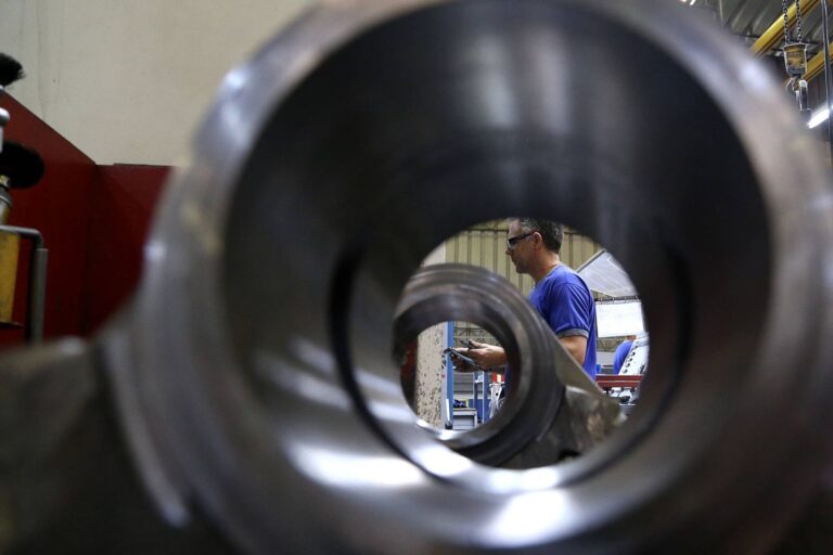 Indústria paranaense avança 13,3% em 2021 e fica entre os três melhores resultados do País