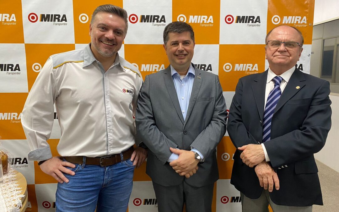 Diretor financeiro da NTC&Logística visita sede da Mira Transportes em São Paulo