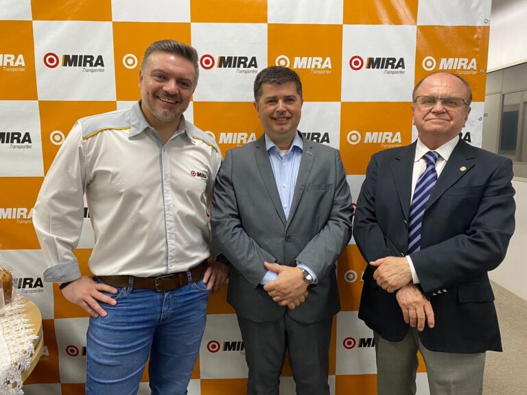 Diretor financeiro da NTC&Logística visita sede da Mira Transportes em São Paulo