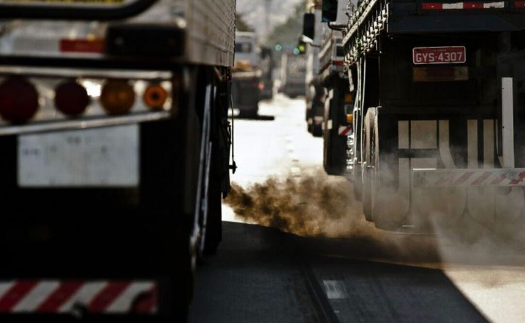 Chuvas atrasam serviço de transporte de cargas em Minas e podem impactar preço de mercadorias