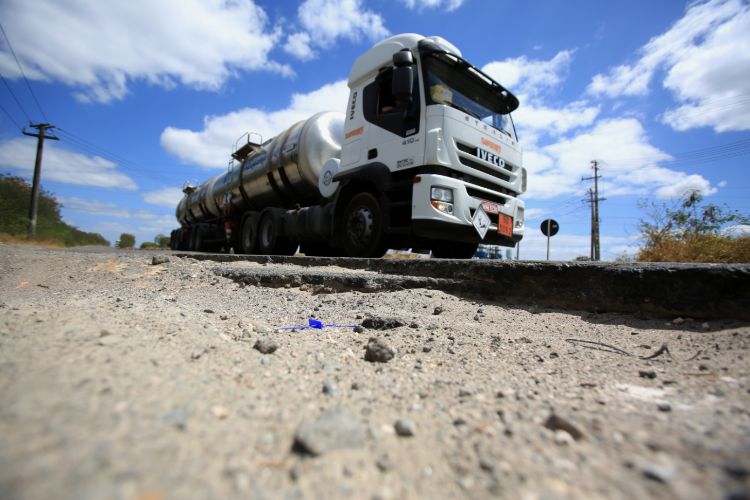 PEC da Infraestrutura pode reverter quedas de investimentos públicos em transporte