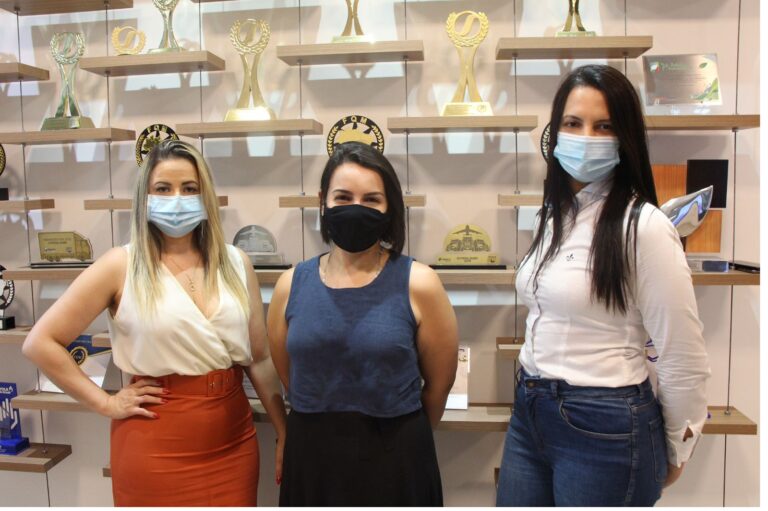 Cresce participação das mulheres na logística de saúde e beleza