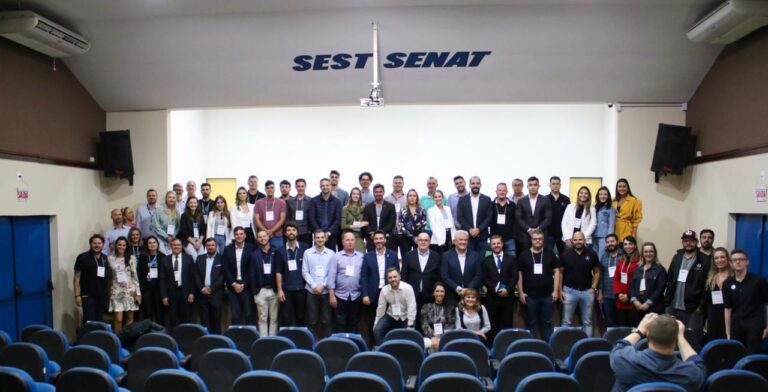 Jovens empresários e lideranças da região Sul se reúnem para prestigiar o primeiro Seminário Itinerante da COMJOVEM de 2022 em Chapecó