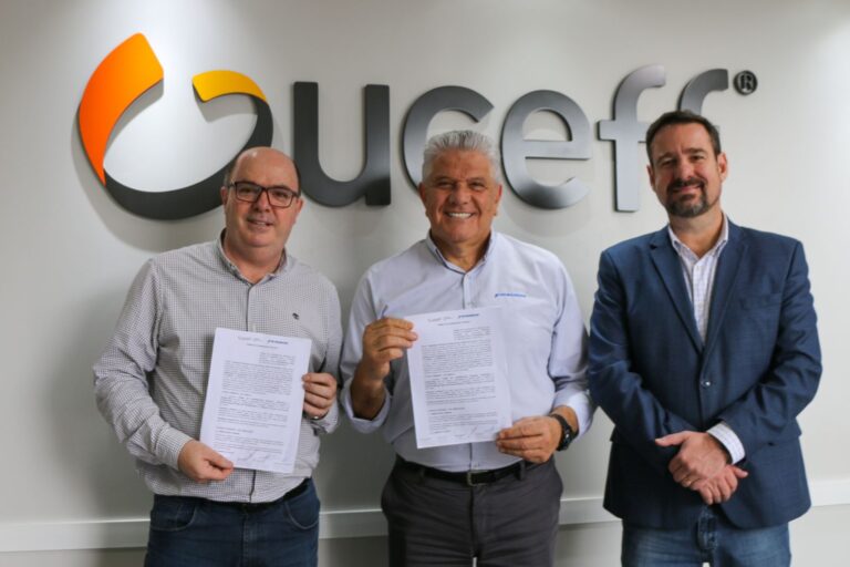 Fetrancesc firma parceria com Uceff e Unetri para lançar novas turmas do MBA em TRC