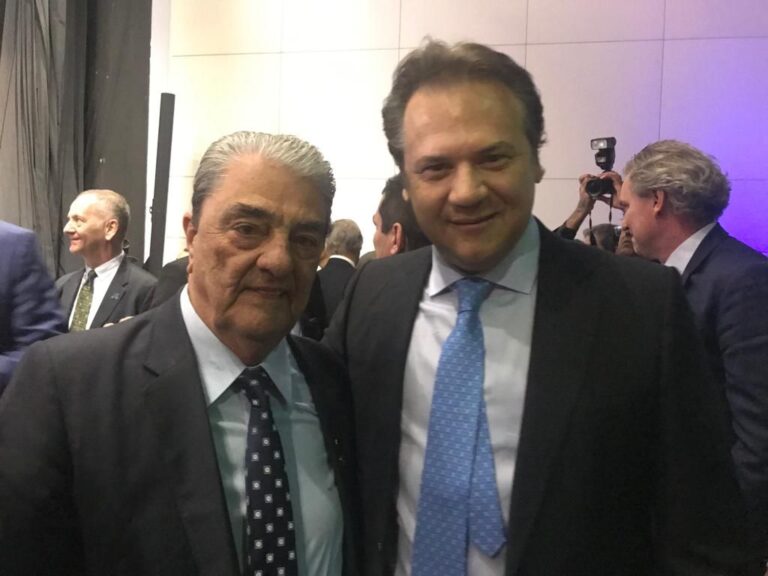 Presidente da NTC&Logística participa da posse do novo presidente da Anfavea em Brasília