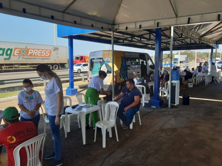 Motoristas caminhoneiros passam por experiência única em fiscalização do Ministério do Trabalho em Goiás