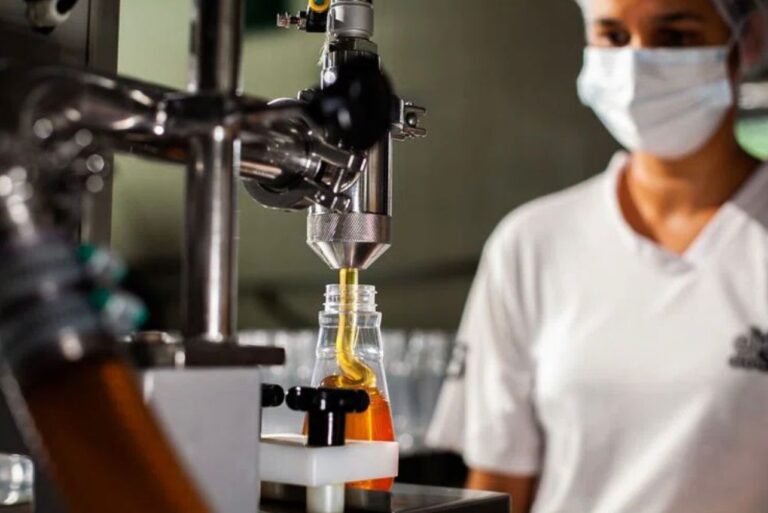 Indústria cresce em nove dos 15 locais analisados pelo IBGE