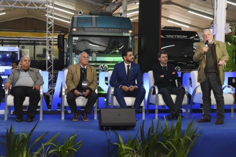 Transpoeste abre sua segunda edição no Centro de Convenções e Eventos de Cascavel