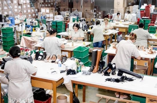 Indústria de calçados gera 20 mil vagas no ano e volta a patamar pré-pandemia