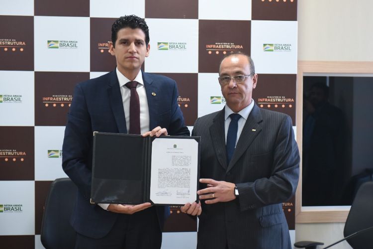 Sistema CNT assina acordo de cooperação com Ministério da Infraestrutura