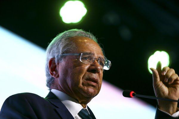 Para Guedes, economia do Brasil vai crescer enquanto EUA e Europa retraem