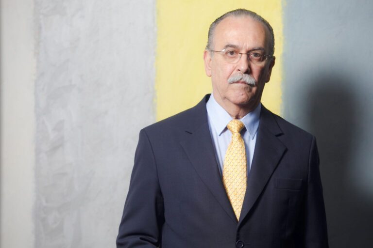 Crescimento deve superar expectativa do início do ano, diz economista