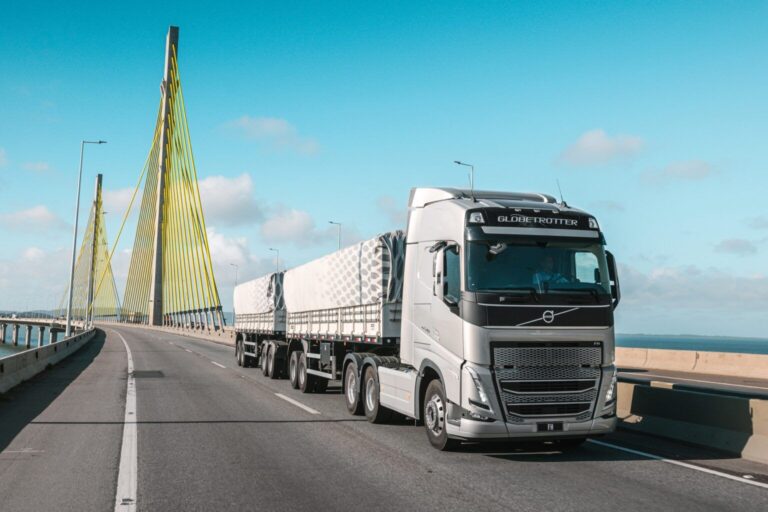 Cresce interesse de montadoras pelo negócio de locação de veículos pesados