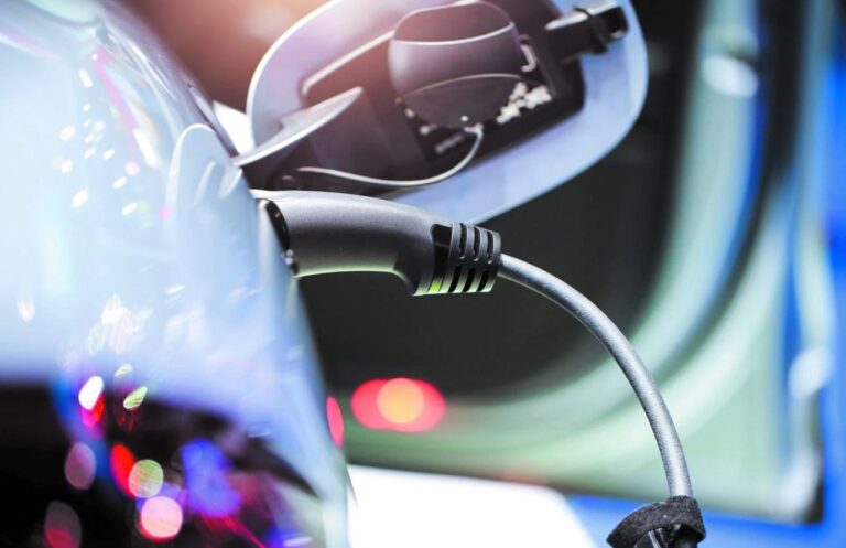 Mobilidade elétrica versus matriz fóssil: uma questão de coerência