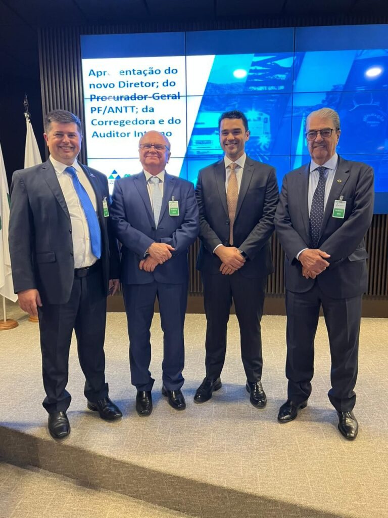 Presidente Francisco Pelucio participa em Brasília da apresentação do novo diretor da ANTT, Felipe Queiroz
