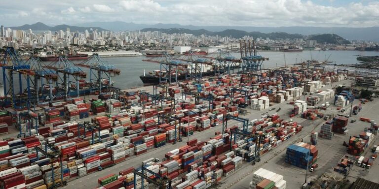 Setor portuário registra aumento de 8,6% em outubro; Santos cresceu 39.3%