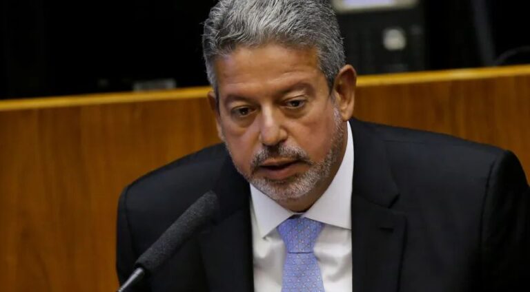 Lira formaliza criação de grupo de trabalho da reforma tributária