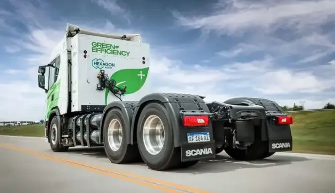 WhatsApp Image 2023-03-27 at 08.29.00 (1)