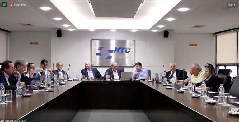 Reunião ordinária de agosto da diretoria NTC&Logística refletiu sobre os desafios e avanços do setor