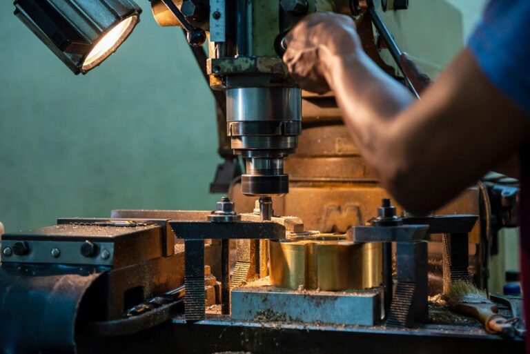 Produtividade do trabalho na indústria: indicador volta a crescer no 2º trimestre de 2023